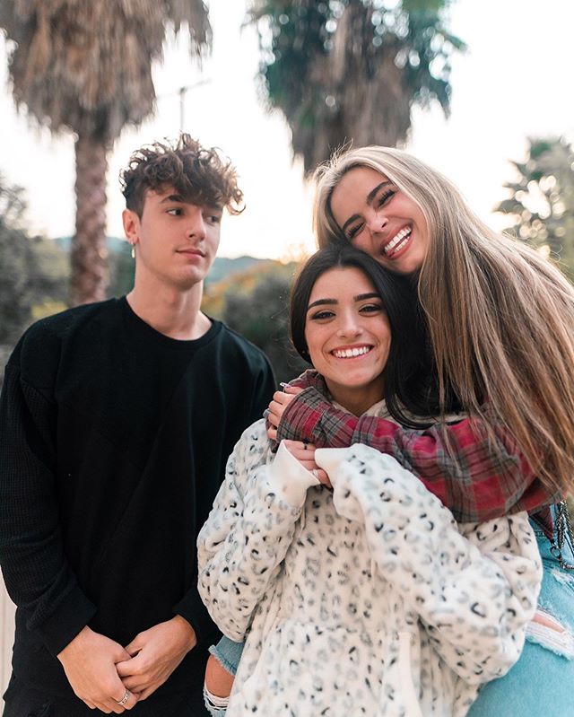 Addison Rae Tiktok Weight Bryce Hall Height Birthday Age Parents Net Worth