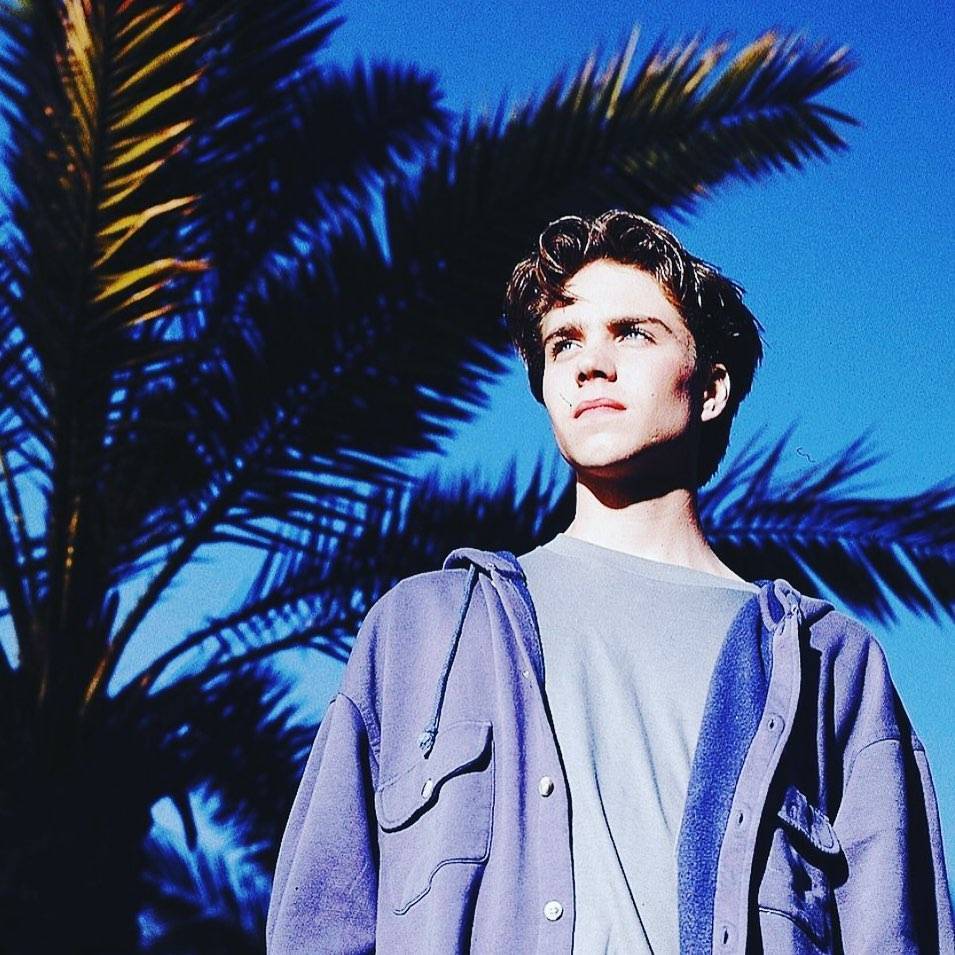 Jonathan Brandis Age