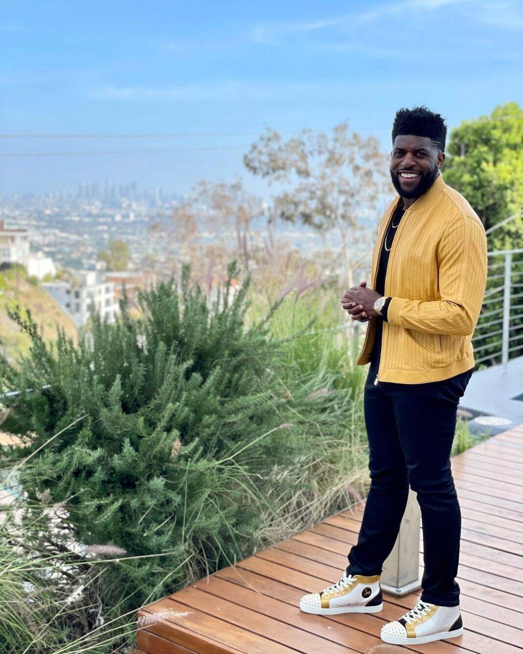 Who is AmericanNigerian Football linebacker Emmanuel Acho?