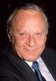 Larry Linville Age
