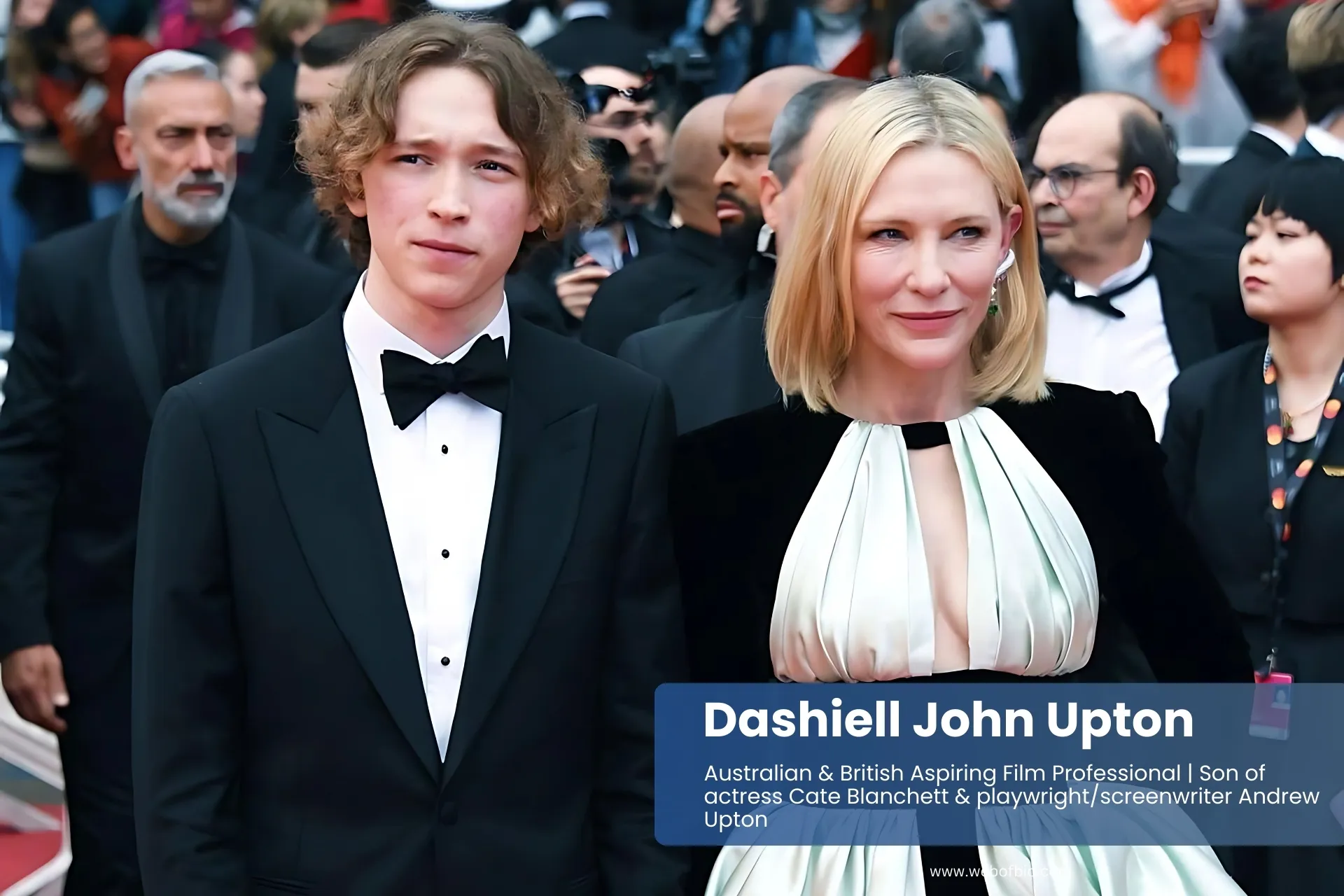 Dashiell John Upton and mother Cate Blanchett on red carpet.